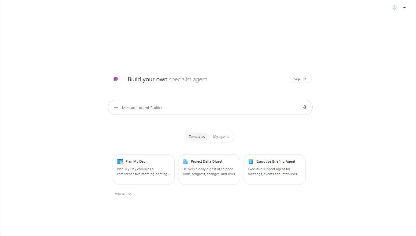 The Build your own specialist agent screen in Microsoft 365 Copilot Agent Builder, with a message box and starter templates
